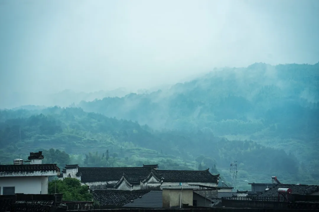 童装选购指南：如何为不同年龄段孩子挑选纯棉亲肤的儿童服饰